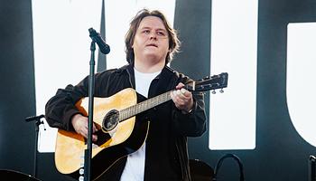 Lewis Capaldi meghívta az egész kocsmát Anglia Mexikó elleni vb‑győzelme után