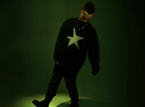 Elderbrook új köntösbe öltöztette a Bette Davis Eyes-t