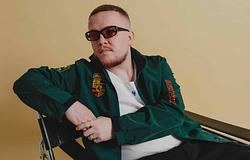 Chris StUSSy Chris Stassy-re vált – egy betű, ugyanaz az irány