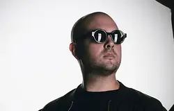 VICTOR Ruiz utolsó előzetese: itt a Technicolor a bemutatkozó LP előtt