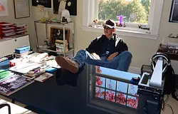 Tiga tíz év után visszatért: itt a HOTLIFE