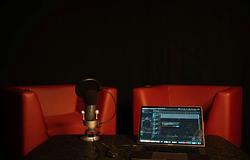 Melodyne alternatívák 2026-ban: valós idejű korrekciótól a jegyszintű szerkesztésig