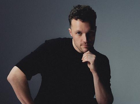 MAXI MERAKI új dimenzióba helyezte Monolink „In My Place” című dalát