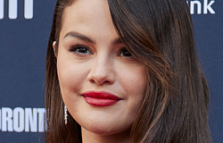 Selena Gomez elutasítást kér a Wondermind-csalásperben, „abszurdnak” tartja a vádakat