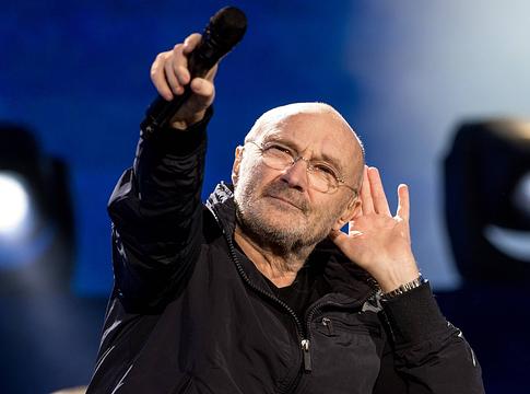 Phil Collins három éve nem iszik: „Közel voltam a halálhoz”