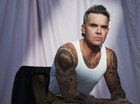 Robbie Williams exkluzív londoni koncerttel ünnepli új albumát