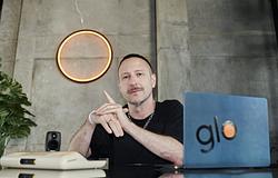 Marten Hørger a hétköznapi rutinokból épített zenét