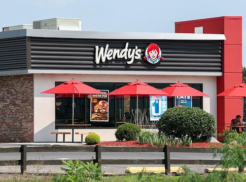 Emo EP-t adott ki a Wendy’s – a Silverstein és a Memphis May Fire tagjai is beszálltak