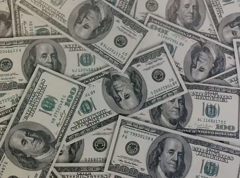 A zeneipari finanszírozás visszaesett, mégis átlépte az 1 milliárd dollárt 2025 végére