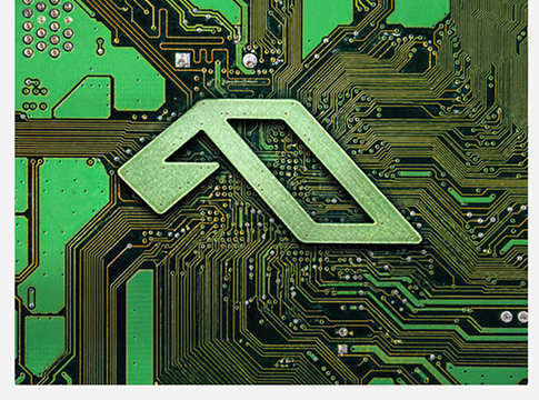 Above & Beyond újraértelmezte az Axwell-klasszikust: itt a Feel The Vibe