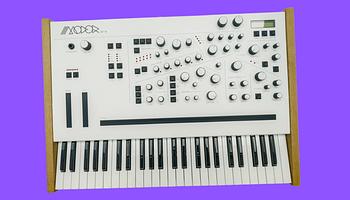 Modor Music NF-1k: itt a polifon aftertouch-os, felturbózott NF-1 billentyűs változata