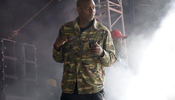Dave Chappelle kiakadt, miután lekapcsolták a Fugees mikrofonjait