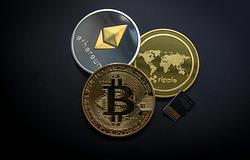 Fizess Bitcoinnal a fesztiválon? A kripto-kártyáké a jövő