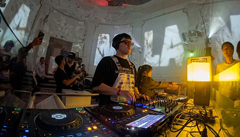 STRODANO 4 AM-es ADE-zárása: felkerült a 4AM IN AMSTERDAM mix