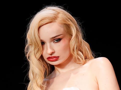 Kim Petras szakítana kiadójával, független útra lépne