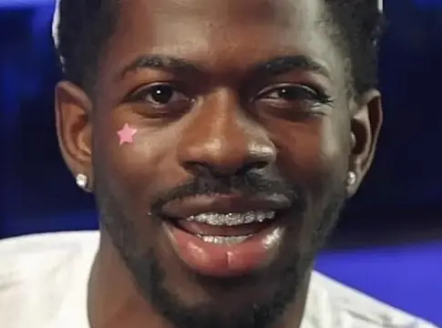 Lil Nas X börtön helyett kezelést válLAlt — vádjai elutasulhatnak a program teljesítése után