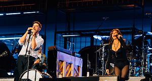 Mumford & Sons váratlan vendégekkel robbant a BST Hyde Parkban: Shania Twain és Hozier is beszállt