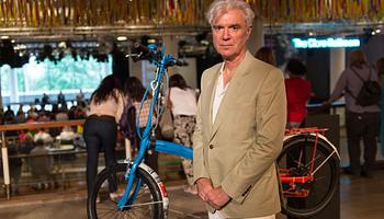 David Byrne bringás playlistje: mit hallgat turné közben