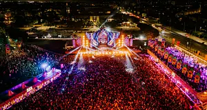 Elrow Town Madrid: egy napra várossá válik a fesztivál