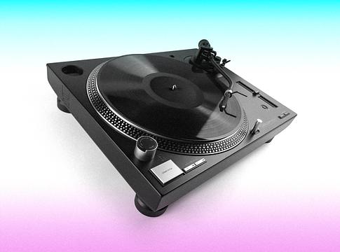 Reloop RP-5000 MK4: retró érzés, modern DJ-erő