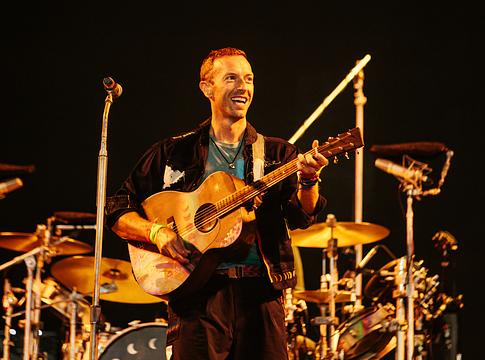 Megszólalt a Coldplay „kiss cam” incidensének érintettje