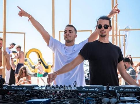 Weltmusik: „Greenwood” – hipnotikus mélyutazás a Labo T. gondozásában