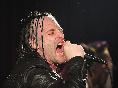 Michale Graves turnéját sorra mondják le az Egyesült Királyságban