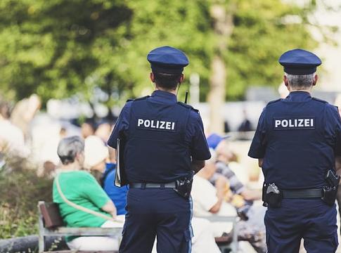 Düsseldorf a Zürichi Modell felé: ellenőrzött drogfogyasztási zónákat javasol a városvezetés
