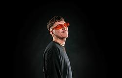 Mene sötét groove-okkal tér vissza a Rebellionhez a „Hustle Flow” EP-n