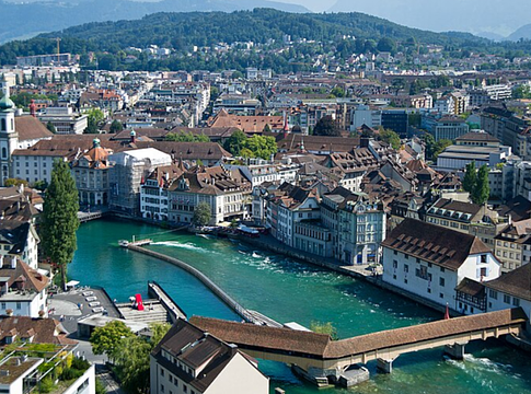Halálos baleset a luzerni Gütschbahn vasútnál egy rave estéjén
