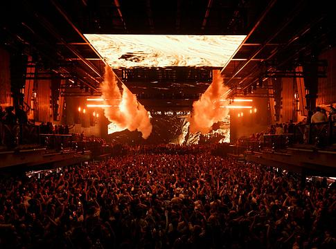 Ibiza megnyitja kapuit: új klub nyílt látványos show-val