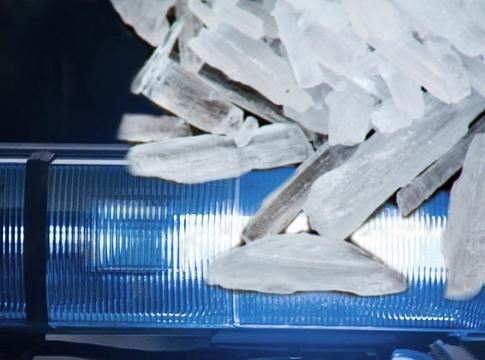 Óriási drogfogás rázta meg Kelet-Németországot – Crystal Meth és luxusautók a razzián
