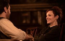 Lily Allen vezeti a szüfrazsetteket a Virginia Woolf’s Night And Day friss klipjében – exkluzív az NME-n
