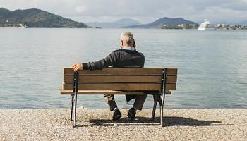 Nem mindegy, hogyan ülünk: az agy másképp reagál az olvasásra és a tévézésre