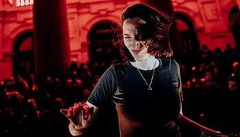 Amelie Lens 14 ezer emberrel ünnepelte az AURA megjelenését