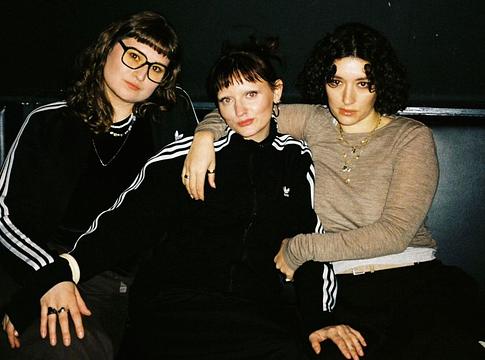 FLINTA-Only estekkel ünnepel a PRUDE az Open Groundban*