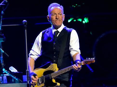 Bruce Springsteen beszállt John Densmore mellé a Light My Fire feldolgozásába