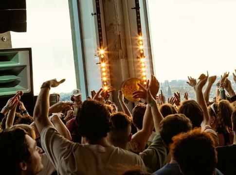 Lemondások az ADE-n: botrány a The Loft helyszíne körül