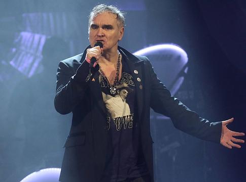 Életveszélyes fenyegetés miatt Morrissey lemondta koncertjeit