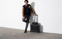 Seth Troxler visszalép a közösségi médiától: kritika a digitális kultúráról