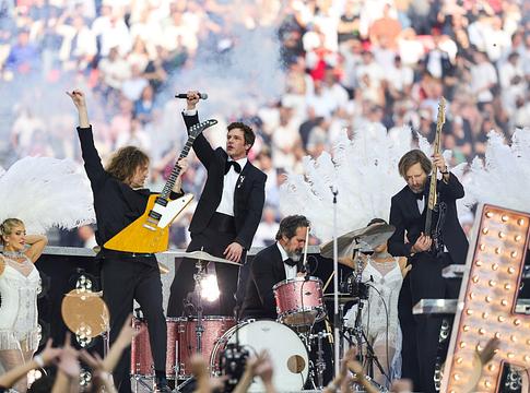 The Killers berobbant a budapesti BL-döntő nyitóshow-ján