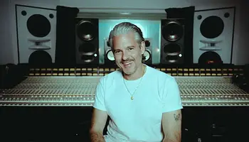 A Bella Figura megvette Paul Epworth dalszerzői és produceri katalógusát