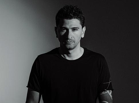 Shlomi Aber: a tánctér az igazság – megjelent a „Schema” EP