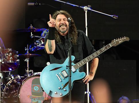 Világszerte közvetítik a Foo Fighters különleges dublini koncertjét