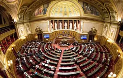 Francia jogszabályterv szorítaná sarokba az AI-t: a „kulturális” művek felhasználását vélelmezné
