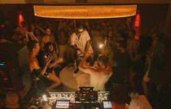 A Daybreaker HEATWAVE szauna rave-je lesz a Miami Swim Week záróbulija