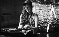 A Roland TR-1000: az analóg és digitális világ tökéletes találkozása