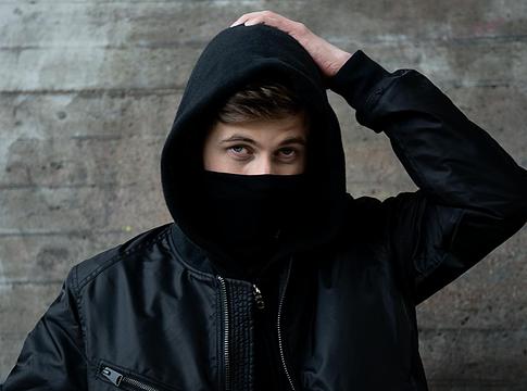 Alan Walker és Elley Duhé új dala: megérkezett a varázslatos ‘Moonshine’