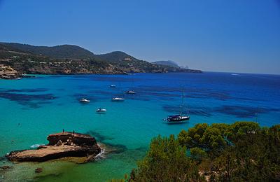 Ibiza fiataljai visszakövetelik a szigetet