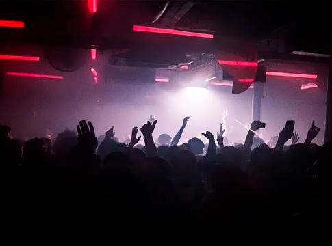 Visszatér a Sankeys: új klub nyílik Manchesterben